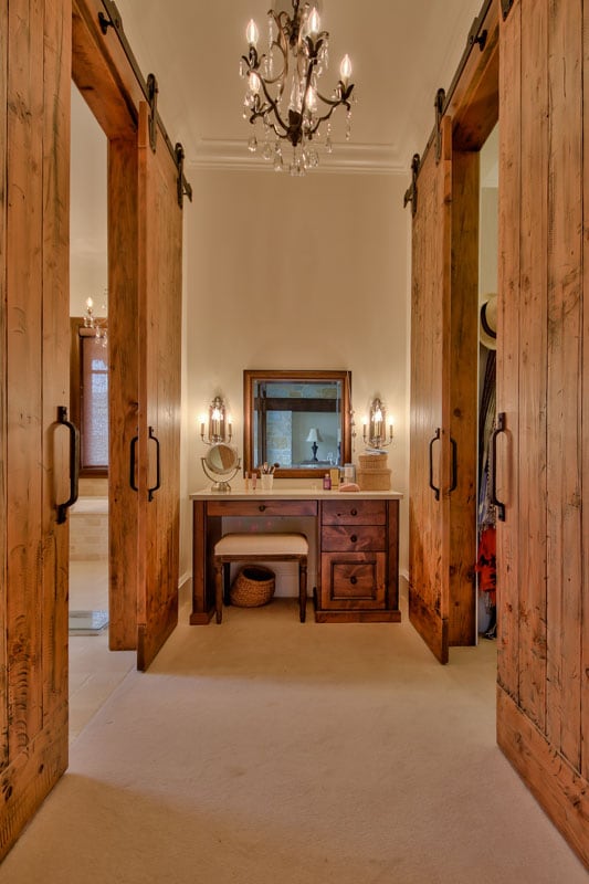 Interior Decoration WoodWorking - Jaheny Custom Builders