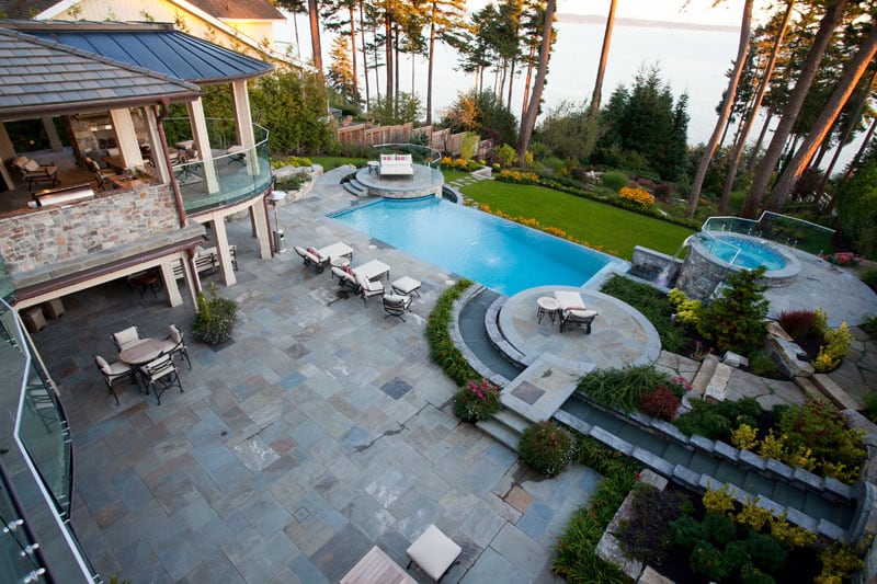 Modern House Renovation - Jaheny Custom Builders